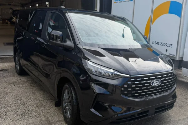 Ford Custom 9 Posti