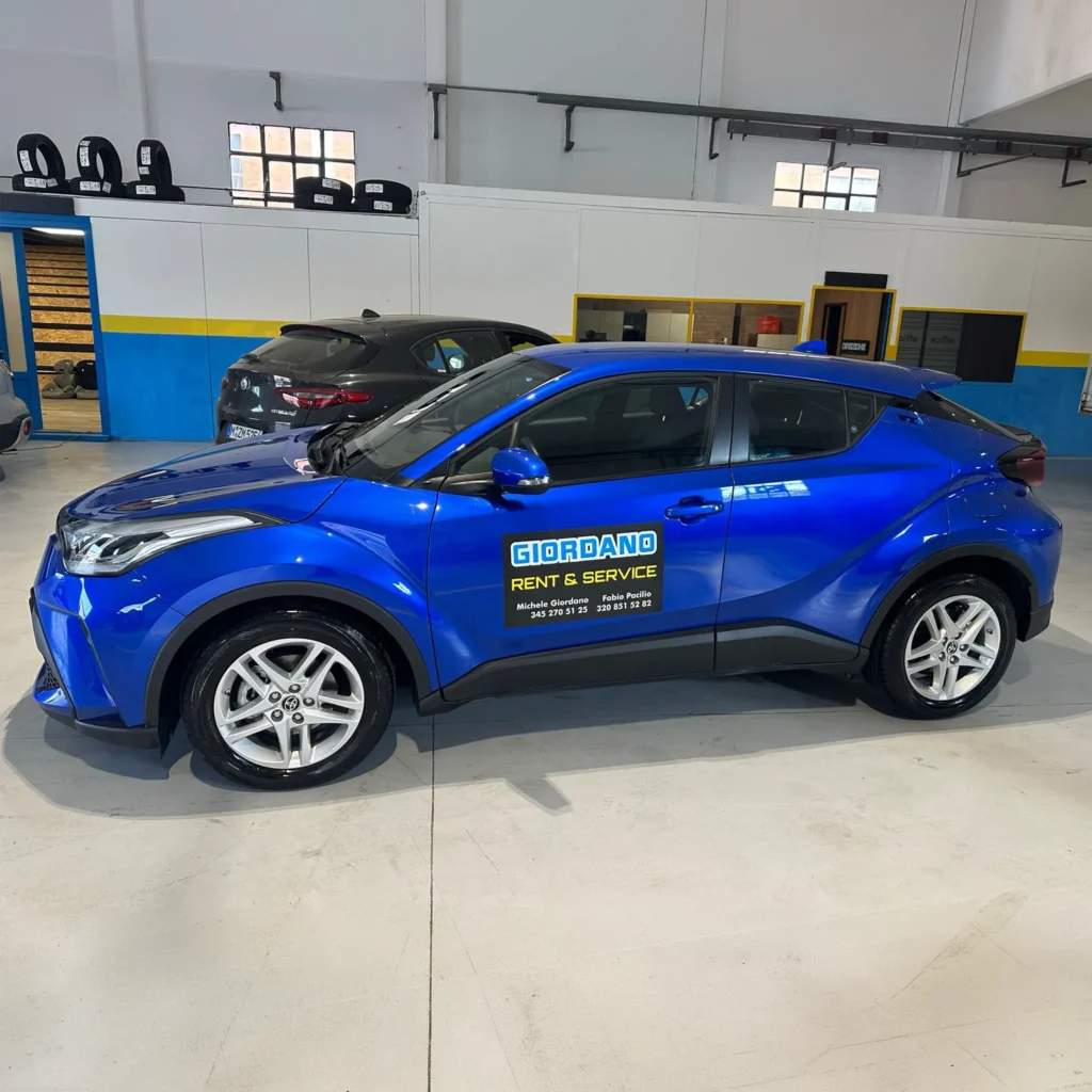 toyota ch-r giordano rent 2